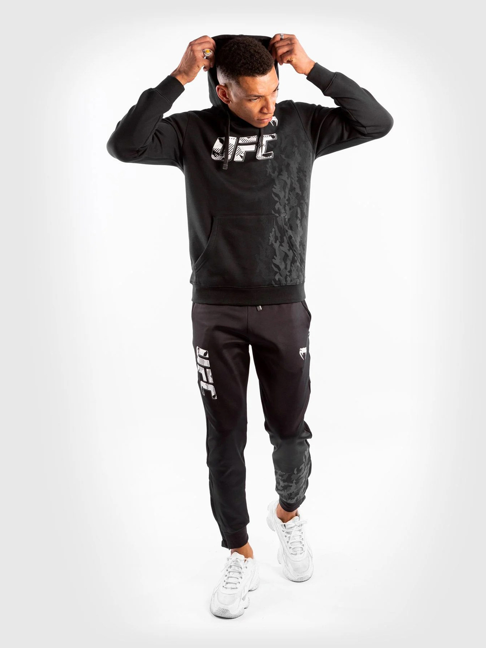 Худи UFC Venum Fight Week Black