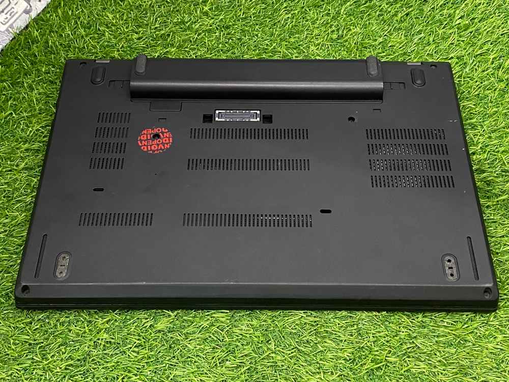 Ноутбук Lenovo 14' i5-7300U/8GB/256GB/ ThinkPad T470[20hes3h201]/Windows 10