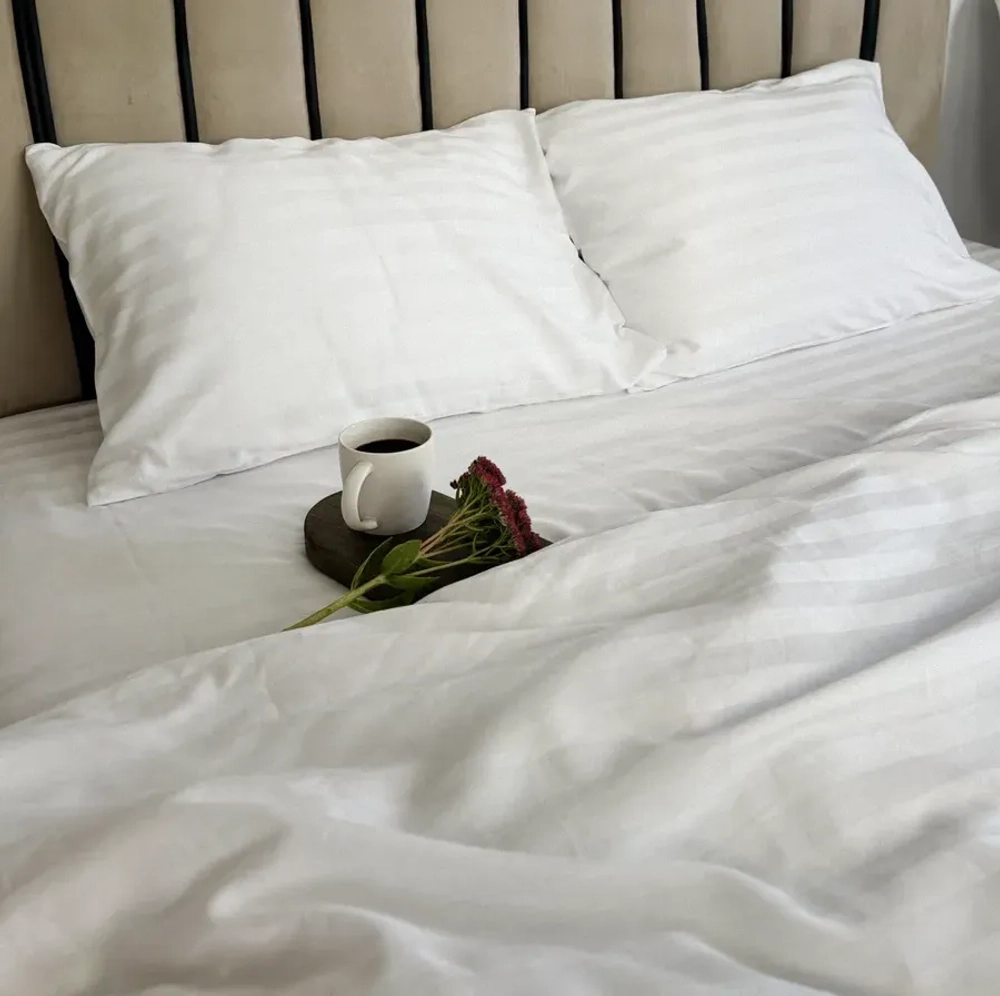 Комплект постельного евро-стандарт WHITE LINE, сатин