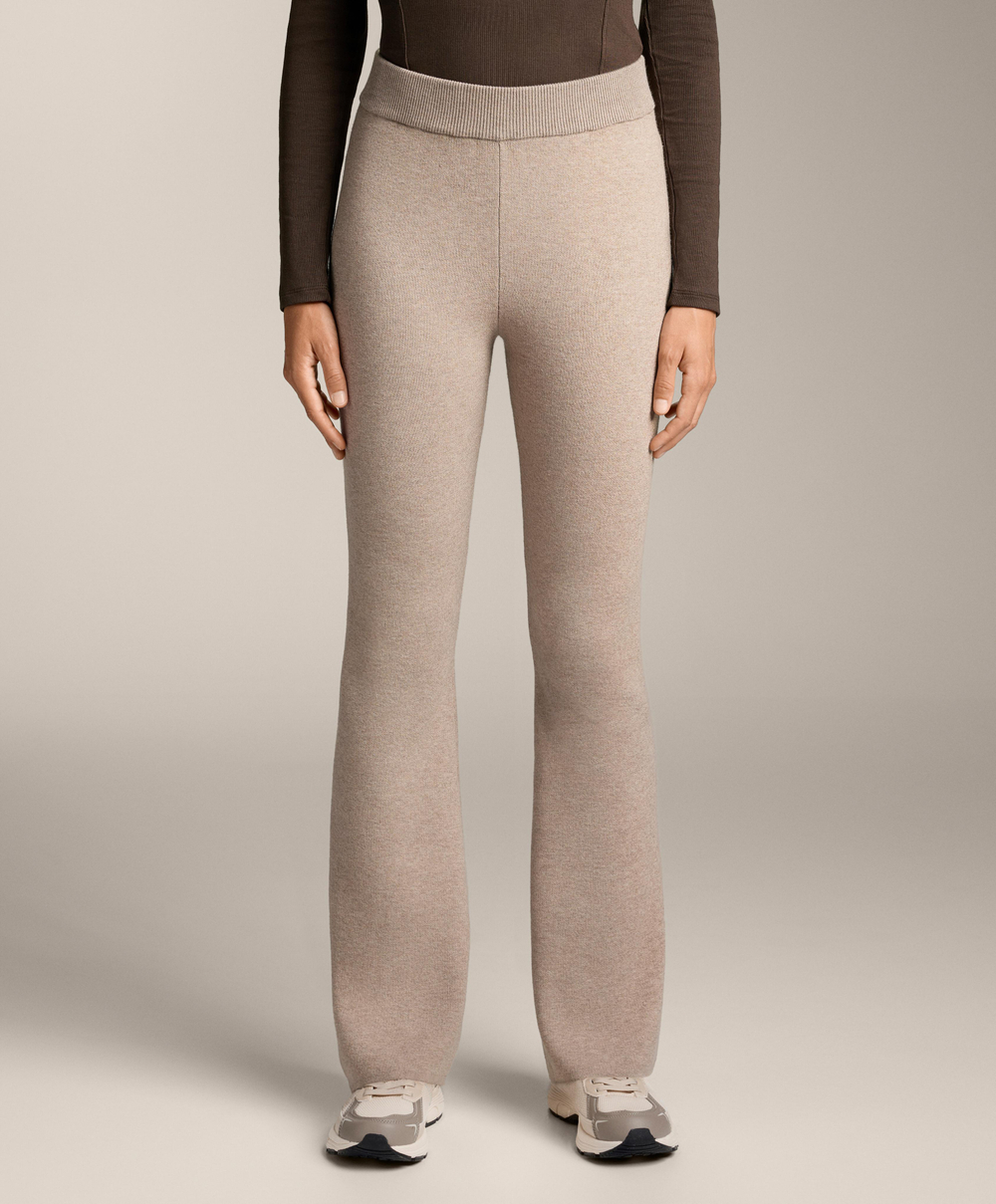 OYSHO Расклешенные трикотажные брюки, серо-коричневый