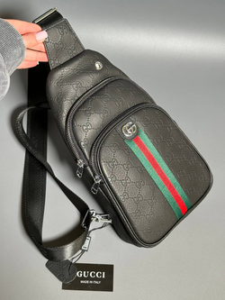 Сумка-слинг Gucci