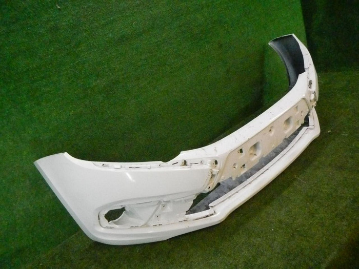 Бампер передний Lada Granta (2018-н.в.)