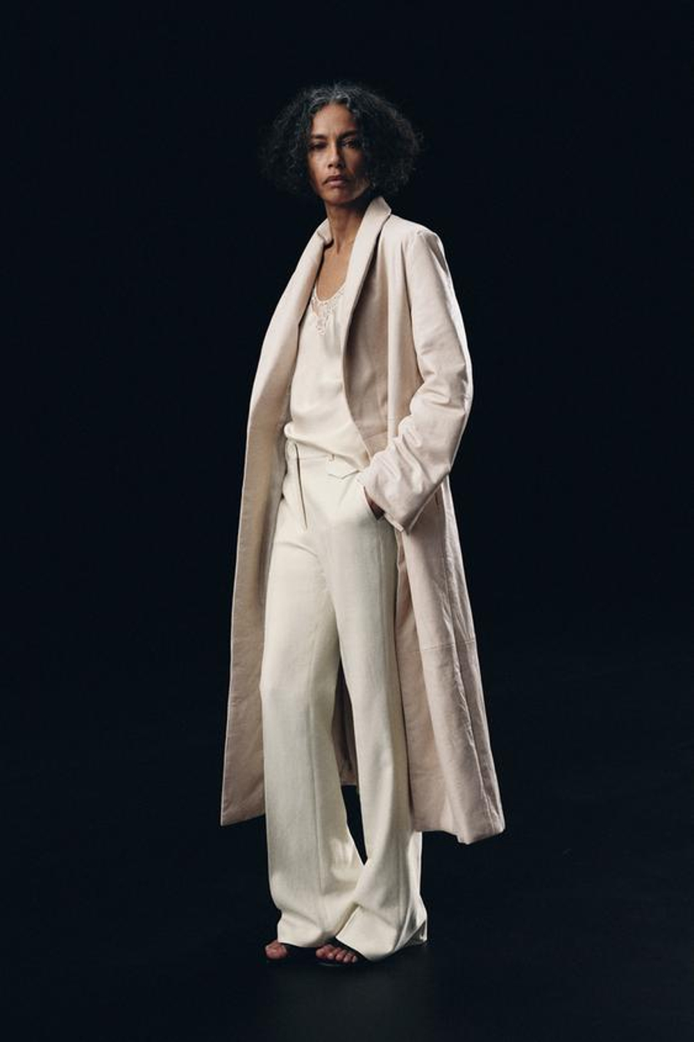 ZARA РАСКЛЕШЕННЫЕ БРЮКИ С ЗАНИЖЕННОЙ ТАЛИЕЙ ZW COLLECTION, ЭКРЮ