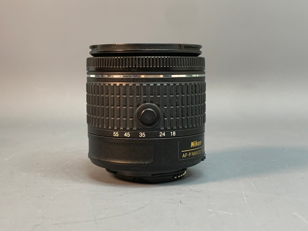 Nikon D3400 Kit AF-P DX 18-55mm G VR 9.500 кадров