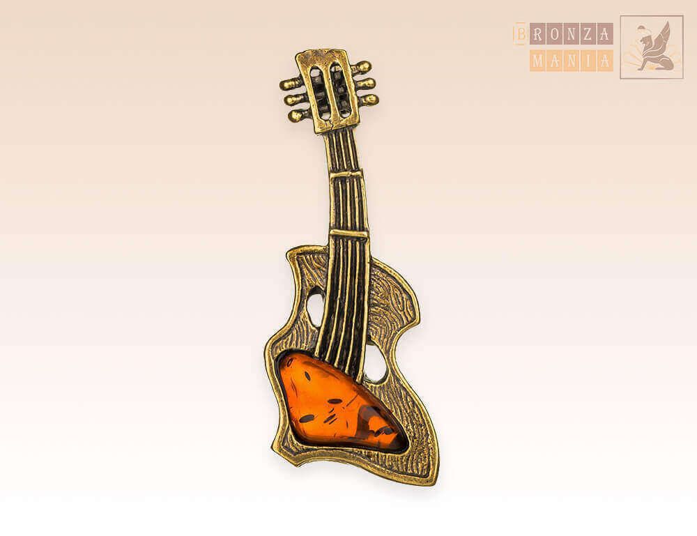 брошь Гитара
