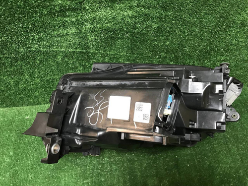 Фара правая Mercedes GLE W166 (2015-2018) LED