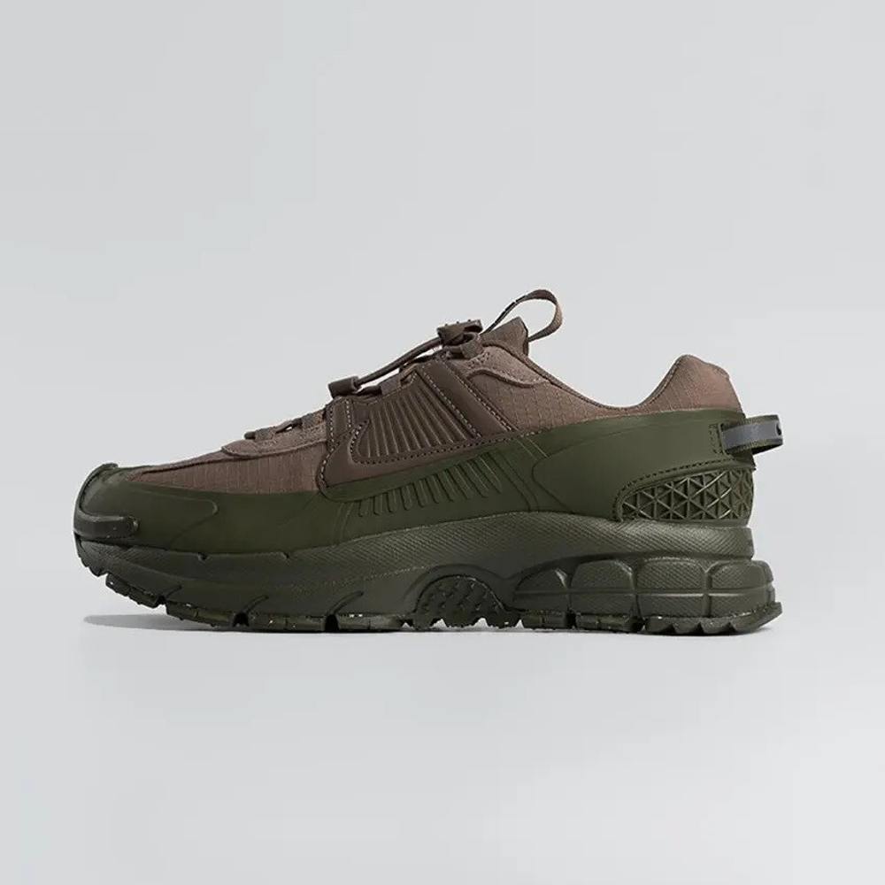 кроссовки Nike Zoom Vomero 5 Roam Brown / Green