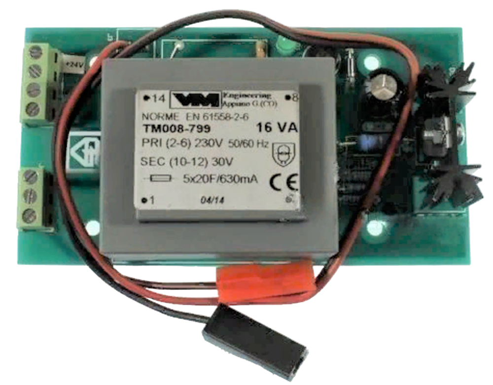 Плата регулятора зарядки батареи CB24 12V 2-6 AH в шкафу управления IGV.