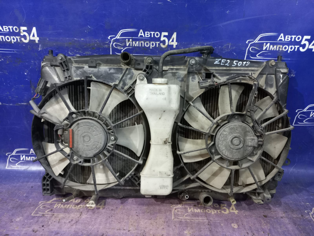 Диффузор радиатора двигателя Honda INSIGHT 2009-2011