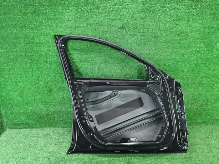 Дверь передняя левая Mercedes E W213 (2016-2023)