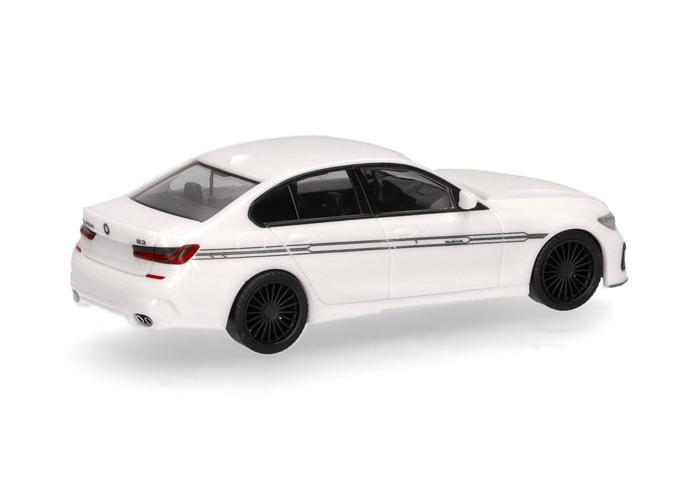 Автомобиль BMW Alpina B3 седан, белый, черный декор