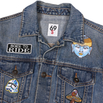 Винтажная джинсовка Gap 69S c разнообразными нашивками, S