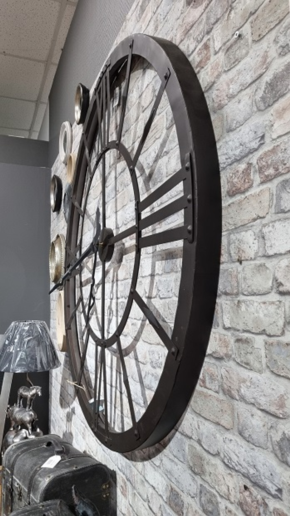 Часы Creative Co-Op, диаметром 120 см, Металл