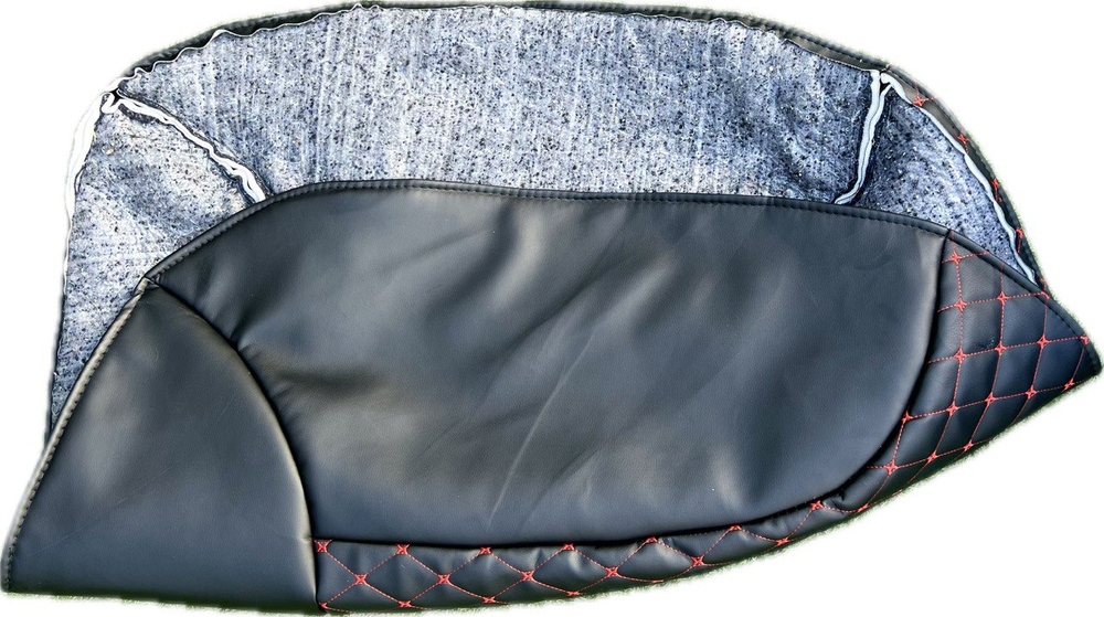 Утеплитель капота УАЗ 452, 2206, 3303 (красная нить Бабочка)