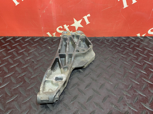 Кронштейн генератора