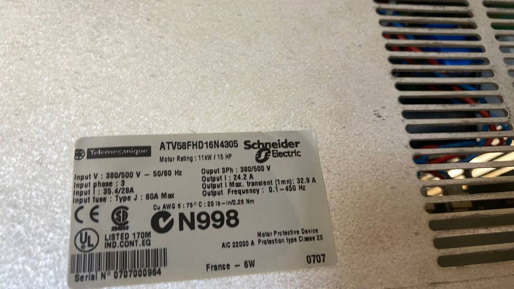 Telemecanique ATV58FHU90N4305 б/у