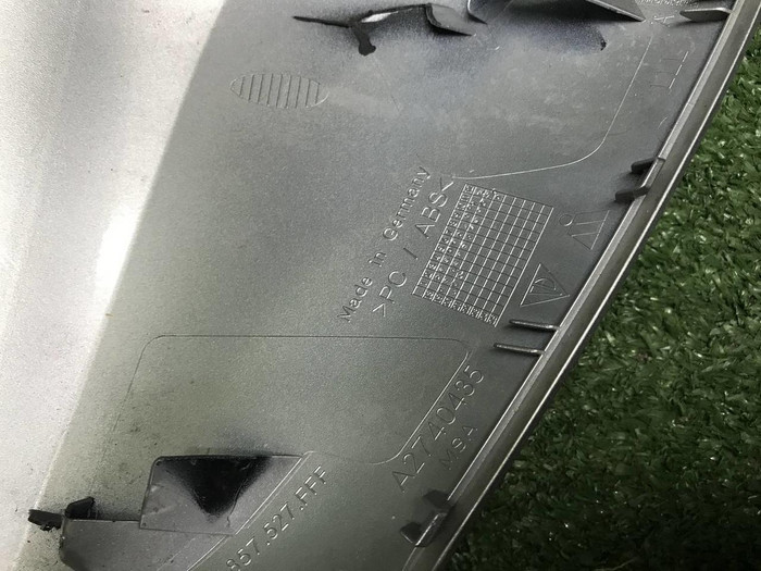 Крышка зеркала левая Porsche Taycan (2019-н.в.)