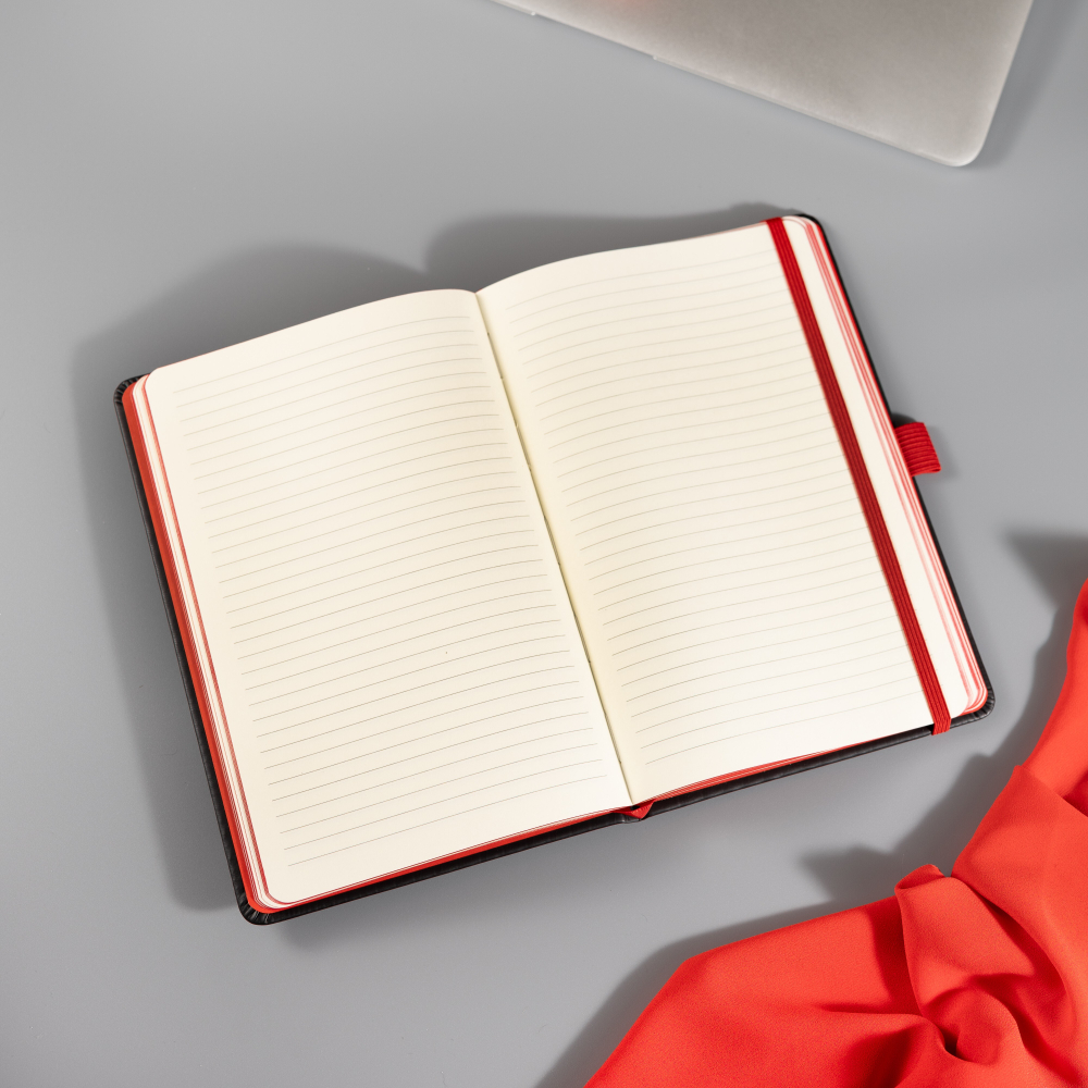 Блокнот А5 в твердой обложке