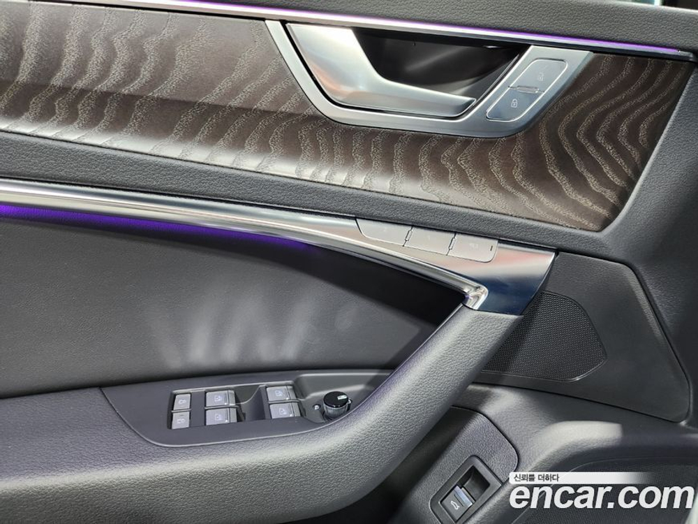 Audi A6 (C8) 45 TFSI Premium (11.2023)