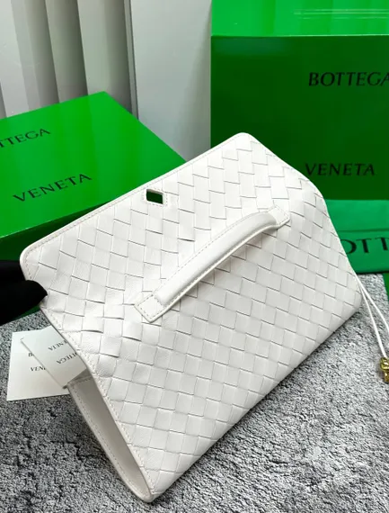 Клатч Bottega Veneta Andiamo белый