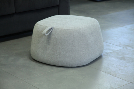 Дизайнерский пуф с ручкой