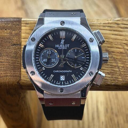 Часы Hublot