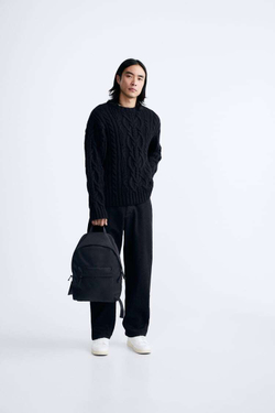 ZARA ПРОРЕЗИНЕННЫЙ РЮКЗАК, ЧЕРНЫЙ