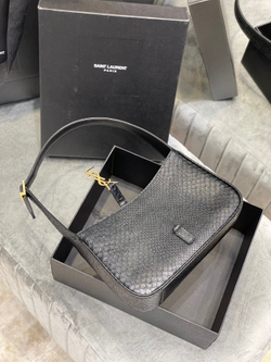 Saint Laurent Le 5 à 7 Hobo Bag