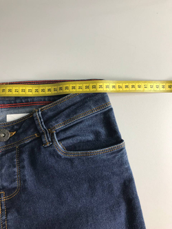 Джинсы зауженные, визуально на 42 размер
