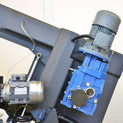 Ленточнопильный отрезной станок Beka-Mak BMSO 440