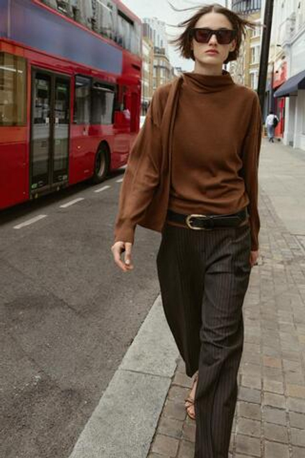 ZARA СВИТЕР ТОНКОЙ ВЯЗКИ С БАНТОМ, КОРИЧНЕВЫЙ