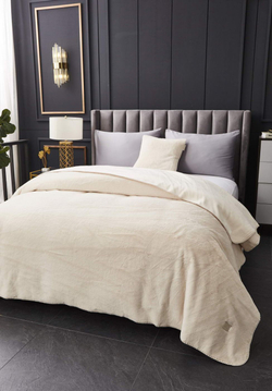 Плед 160х220 Sofi De MarkO Антуан молочный