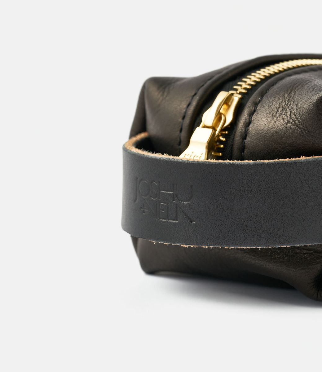 Joshu+Vela Dopp Kit in Leather Small Black — несессер из кожи