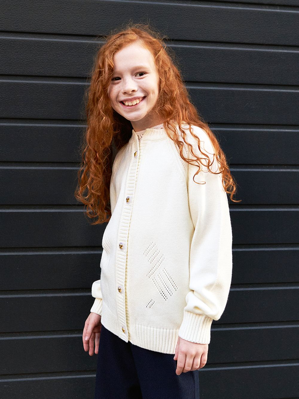 Кардиган для девочки AT941 молочный