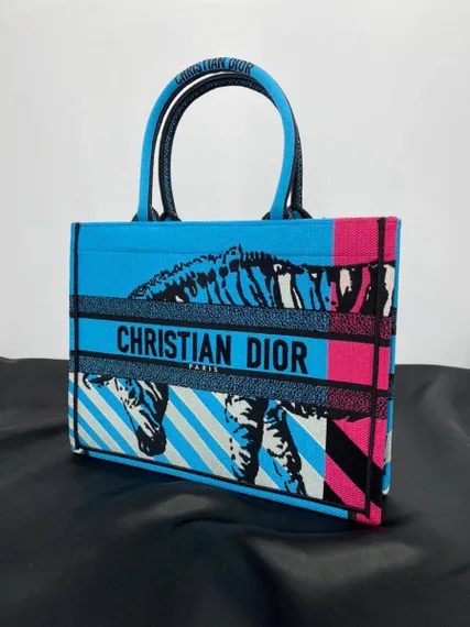 Сумка Dior Book Tote, модель среднего формата розовый/синий