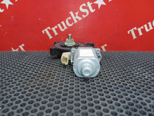 Моторчик стеклоподъемника правый 2022г.