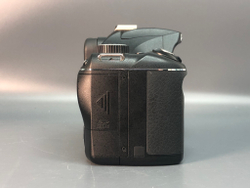 Pentax K-m Kit 18-55mm, 3600 кадров пробега