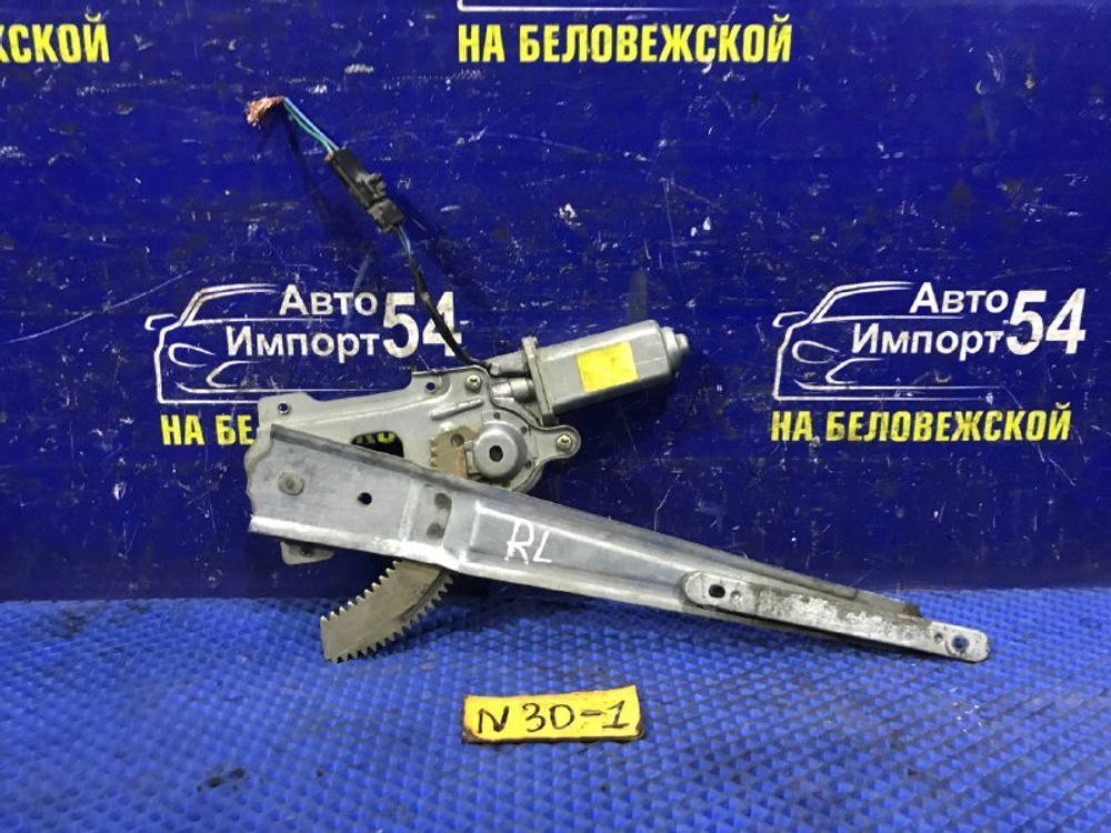 Стеклоподъемник задний левый NISSAN R’NESSA 1999