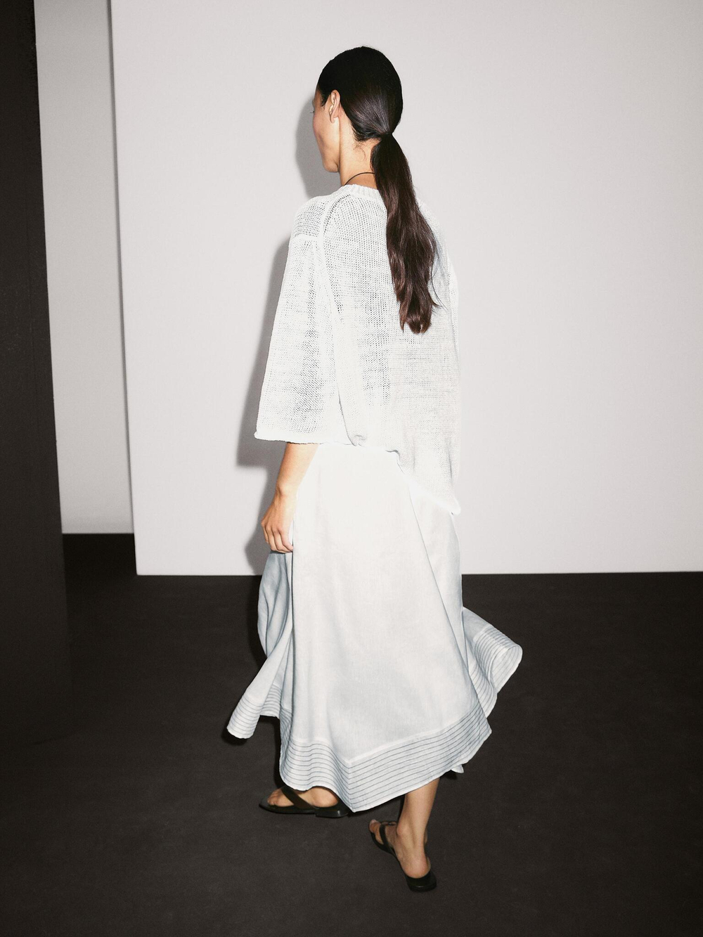 Massimo Dutti Расклешенная юбка из смесового льна с декоративными швами, белый