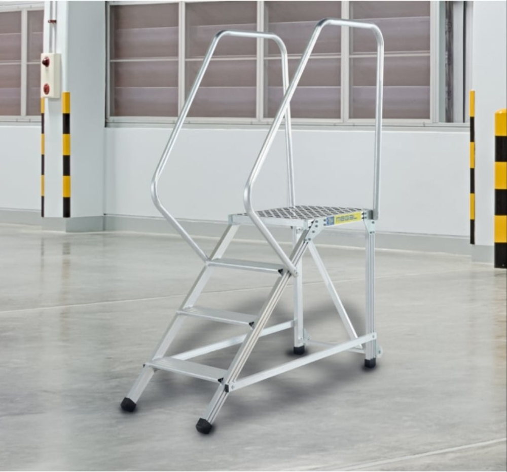 Лестница подмости MEGAL ЛП-0,6 с двумя поручнями
