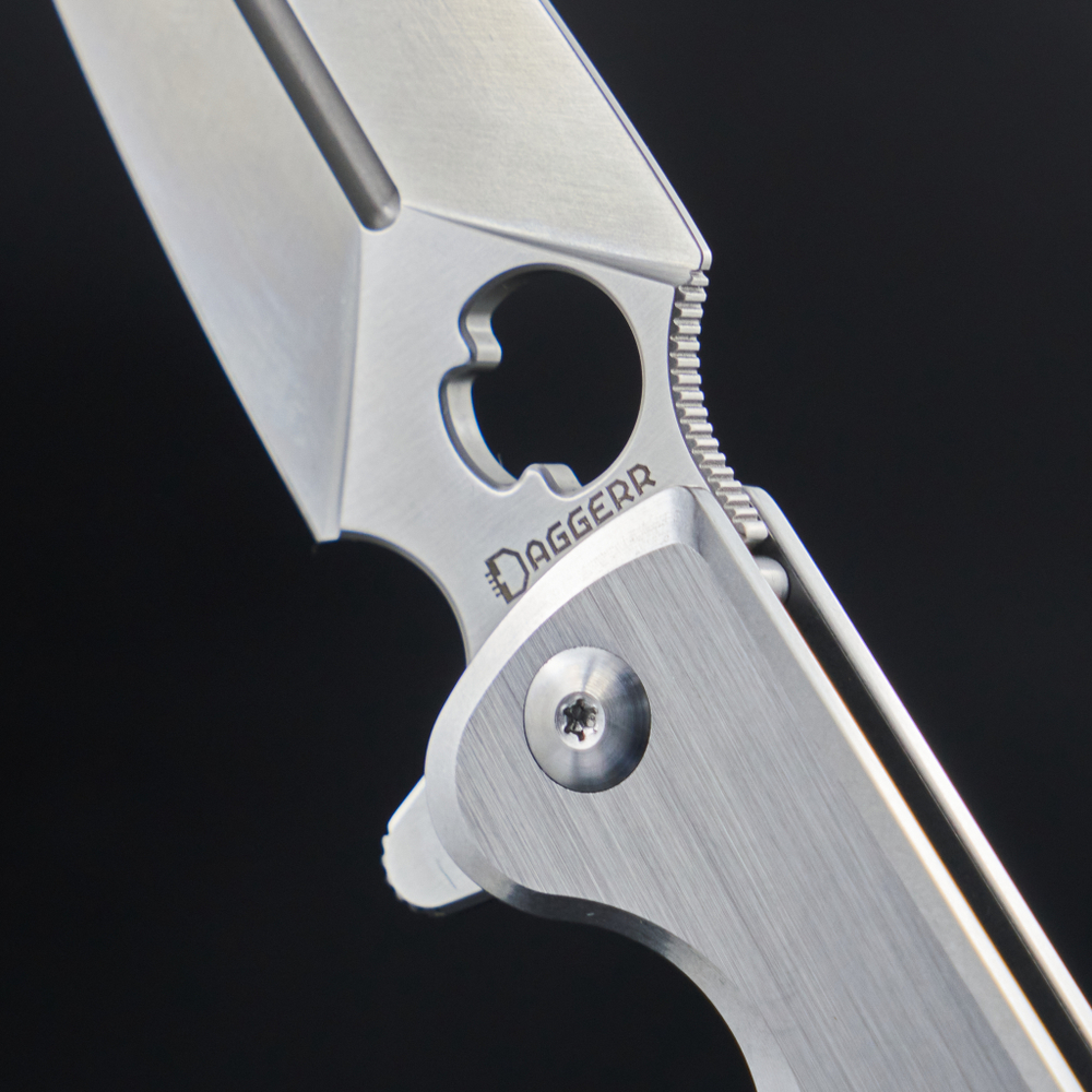 Нож складной Daggerr Arrow FrameLock Satin