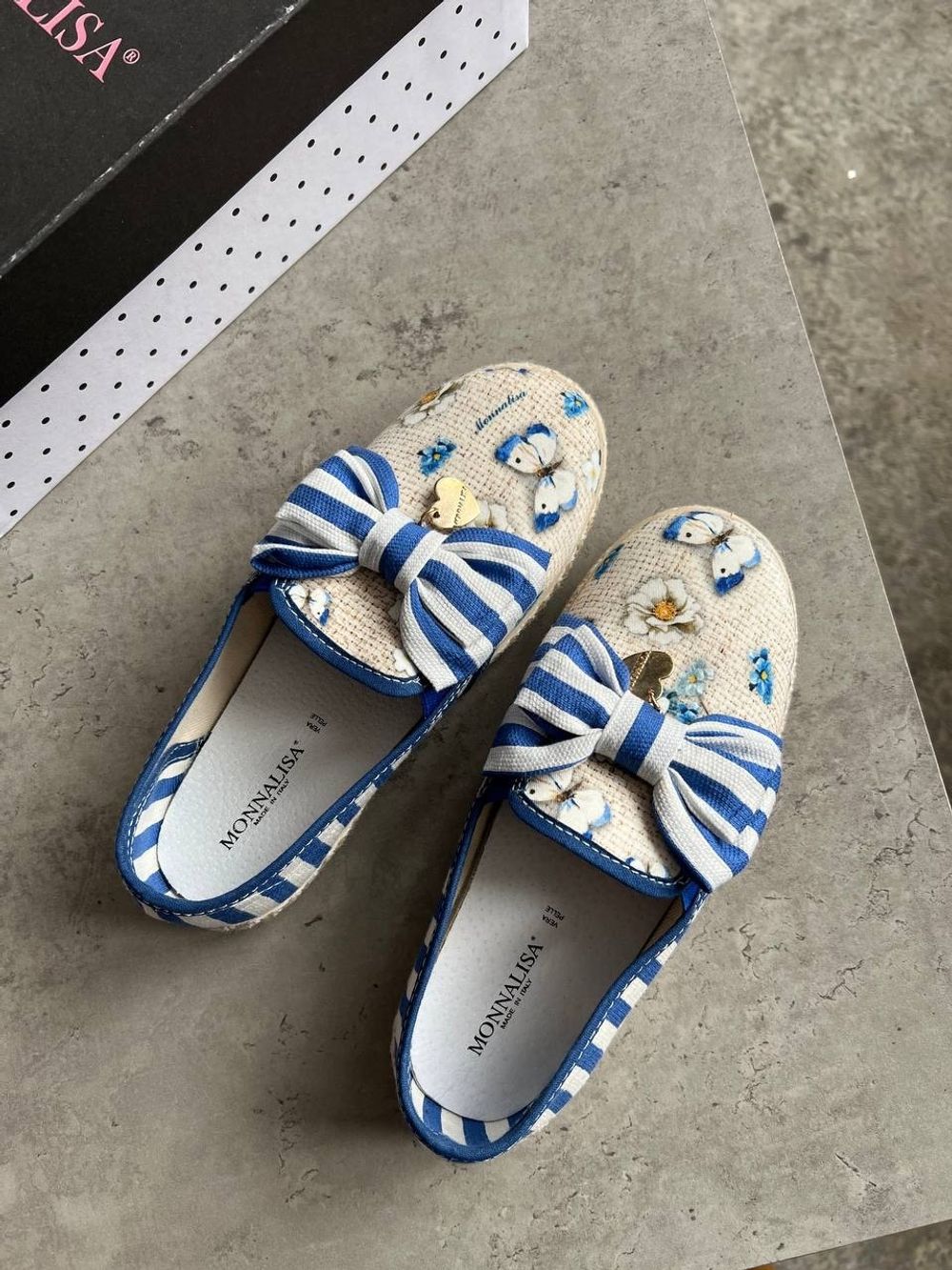 Новые текстильные слипоны  Monnalisa, 32
