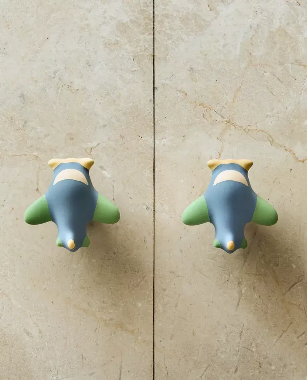 ZARA HOME НАБОР ДЕТСКИХ МЕБЕЛЬНЫХ РУЧЕК «САМОЛЕТ» (2 ШТ.), РАЗНОЦВЕТНЫЙ