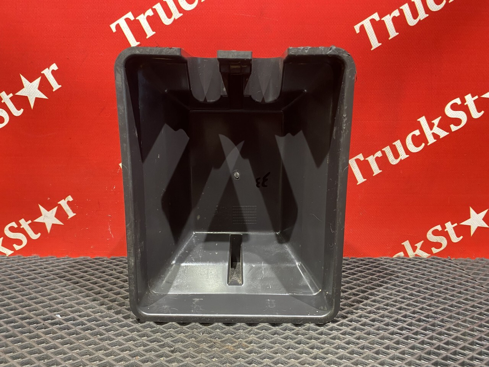 Крышка блока управления шасси 2024г