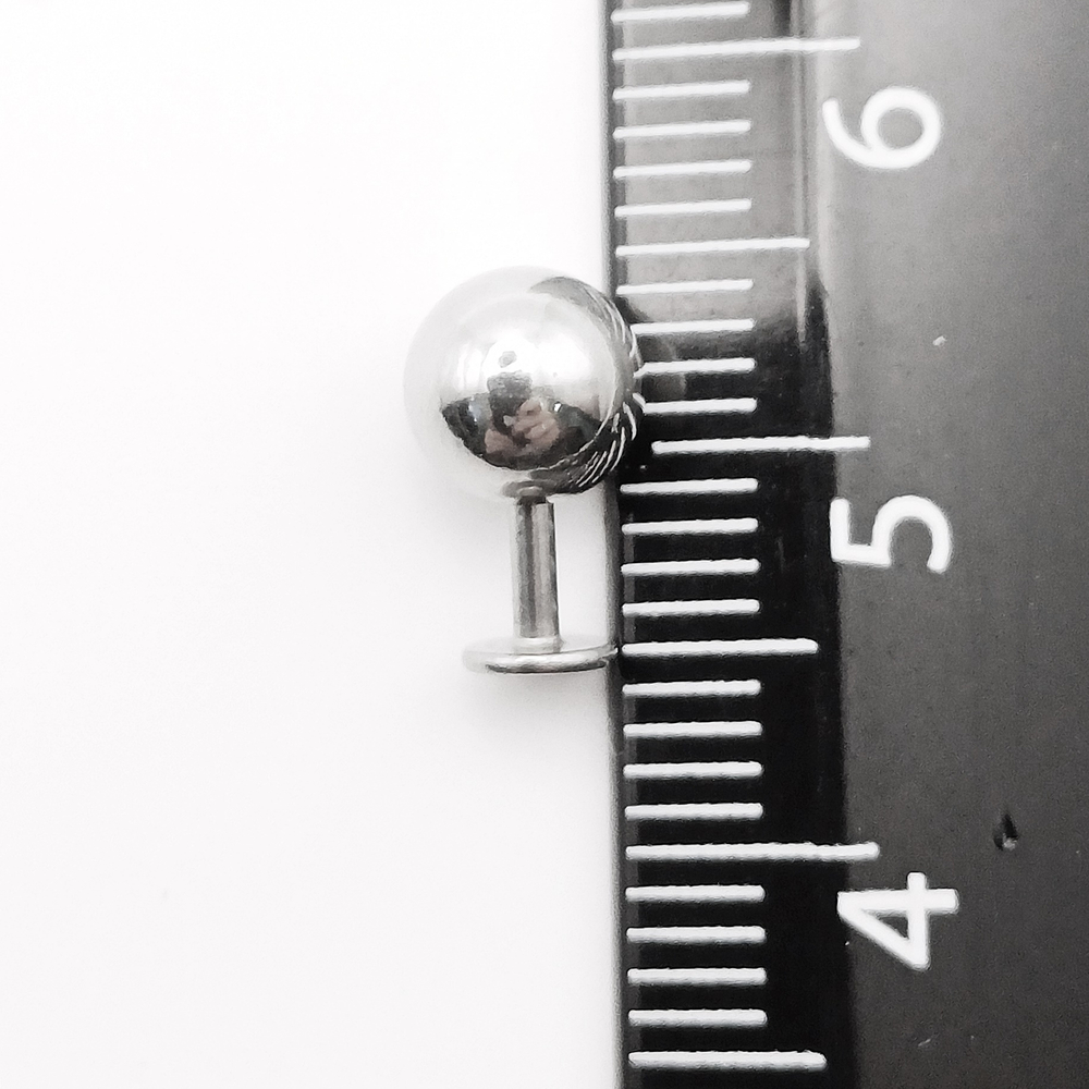 Лабрет (микроштанга) для пирсинга 4 мм из медицинской стали с шариком 6 мм. 1 шт