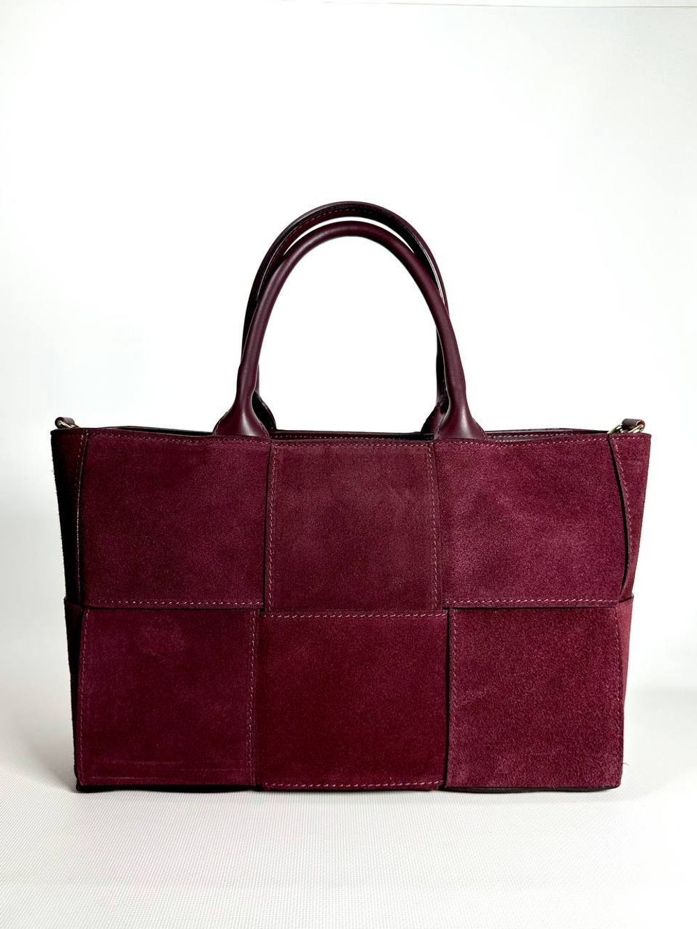 Женская сумка из натуральной замши бордового цвета