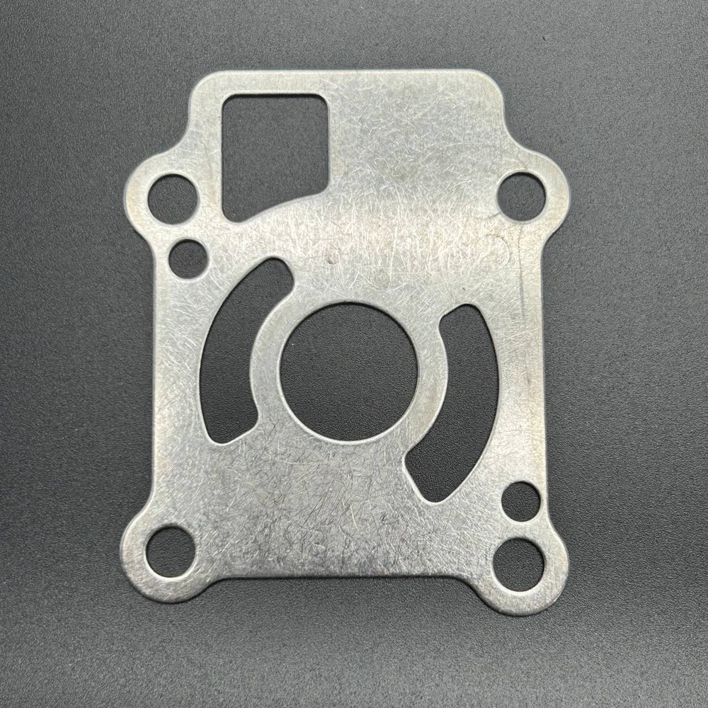 Основание помпы (пластина стальная) WEARPLATE (Quicksilver)