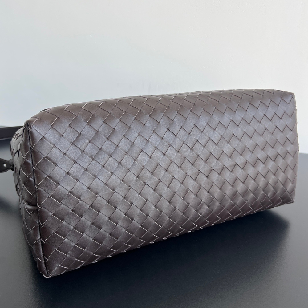 Bottega Veneta Large Andiamo Messenger 43 cm