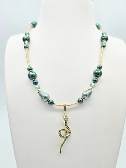 91004047 Колье Selena Pearls