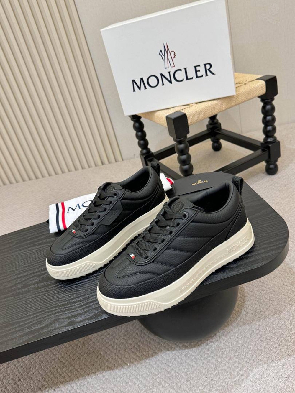 Кроссовки Moncler